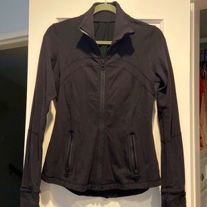 Lululemon Define black zip up jacket, size 6-8